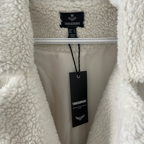 Brand new puffy coat - Picture 2 of 4